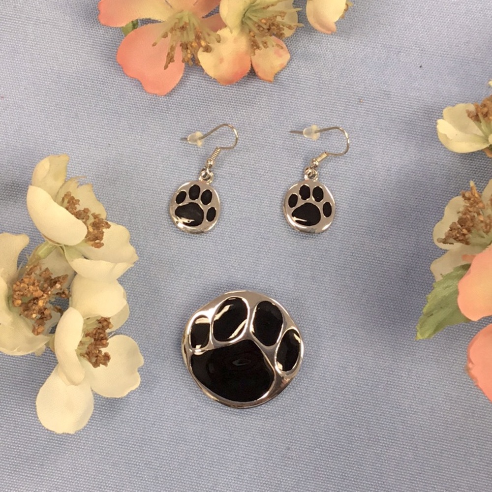 Paw Print Pin & Earring Set Black